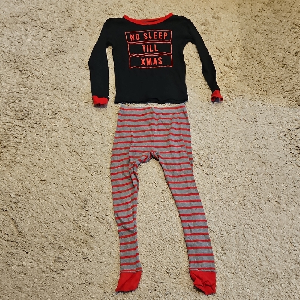 OshKosh B'gosh Black and Red Christmas Pajama Set size 8
